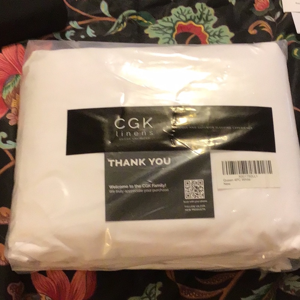 NWT, QUEEN SHEET SET, WHITE micro fiber, 4 piece set never opened